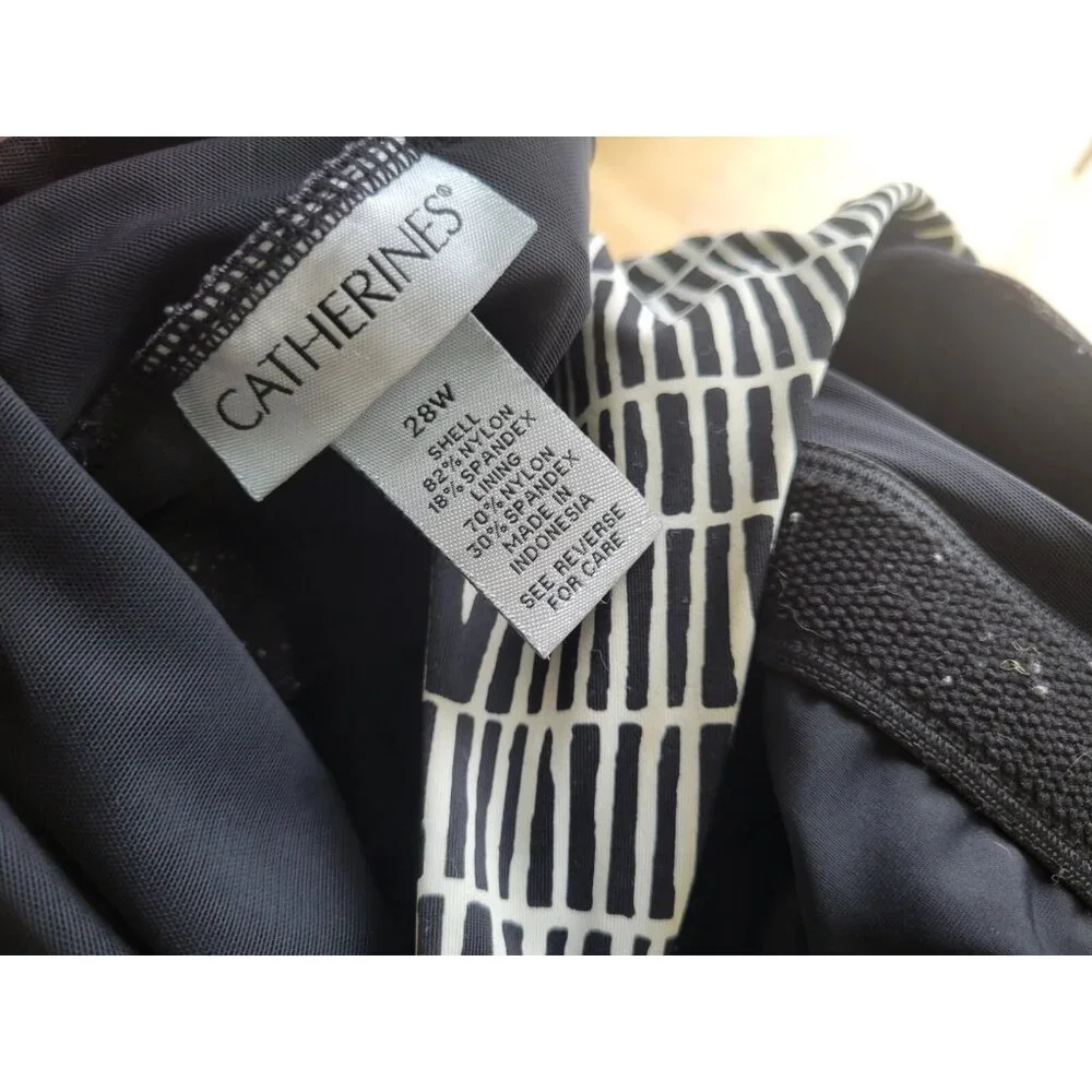 Catherines Women's Plus Size 28W One Piece Swimsuit Black Geometric GEO15E